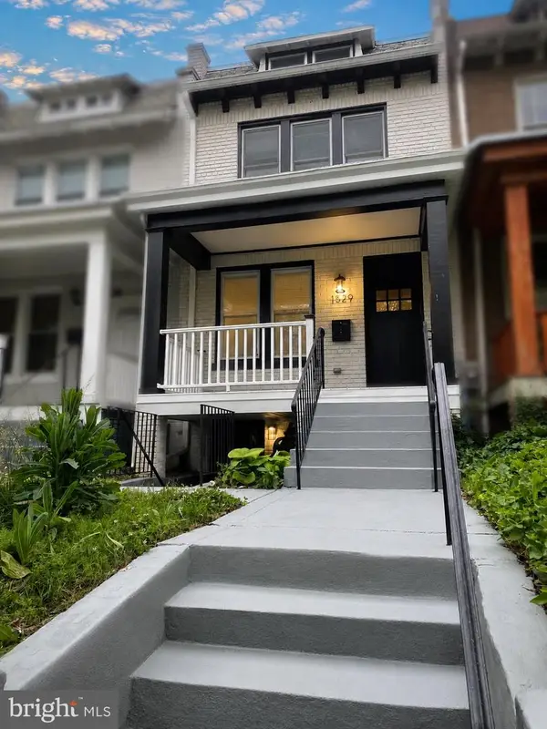 1529 Isherwood St Ne, WASHINGTON, DC 20002
