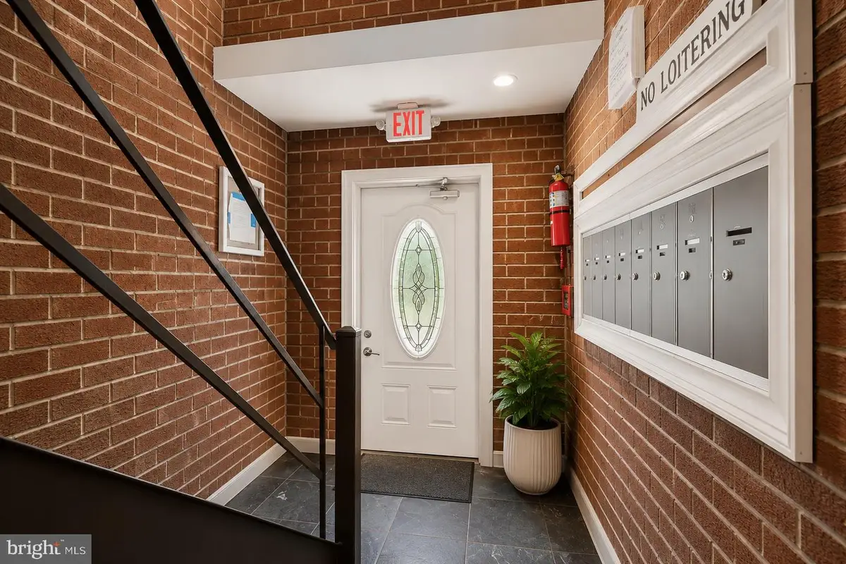 4820 C St Se #103, Washington, DC 20019 - #1