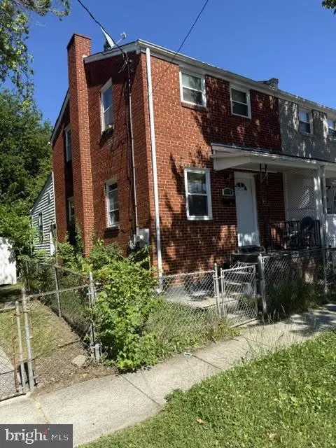 486 Burbank St Se, Washington, DC 20019 - #2
