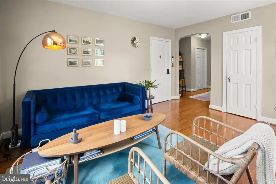 304 Aspen St Nw #204, Washington, DC 20012 - #3