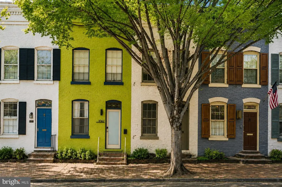 1062 Thomas Jefferson St Nw, Washington, DC 20007 - #1