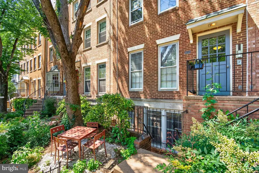 1949 Calvert St Nw #1/2, Washington, DC 20009 - #2