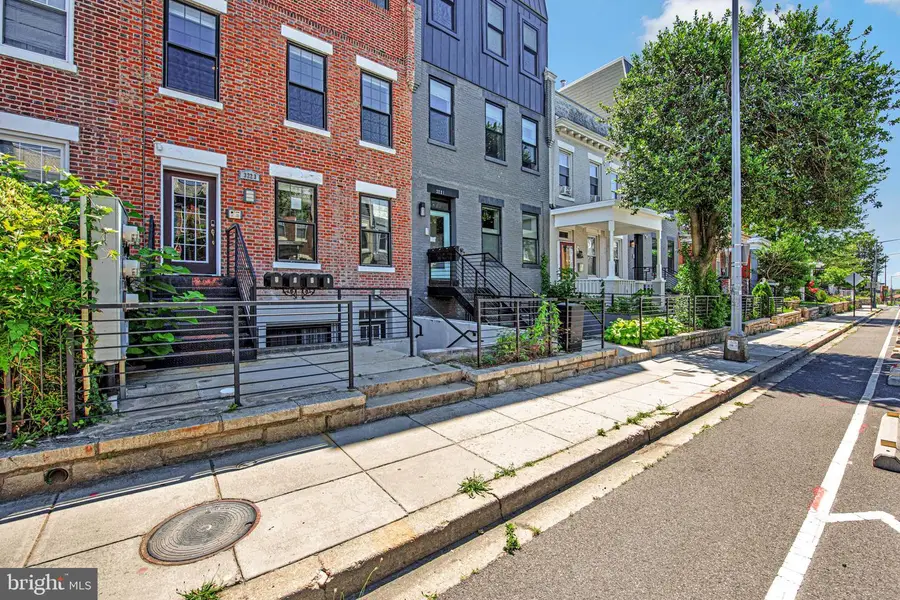 3223 Warder St Nw #3, Washington, DC 20010 - #2