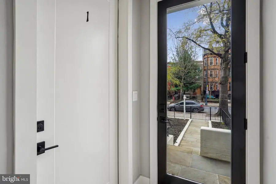 1329 Irving St Nw #1, Washington, DC 20010 - #3