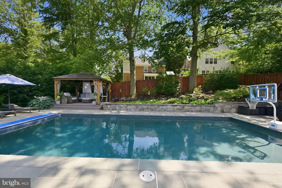 3008 Dogwood St Nw, Washington, DC 20015 - #3