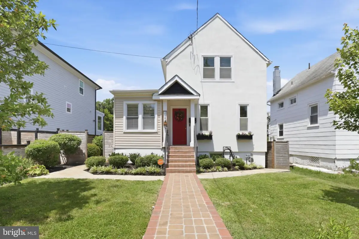 3122 Newton St Ne, Washington, DC 20018 - #1