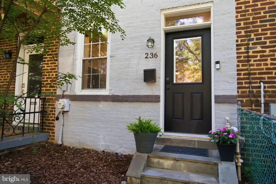 236 Warren St Ne, Washington, DC 20002 - #2