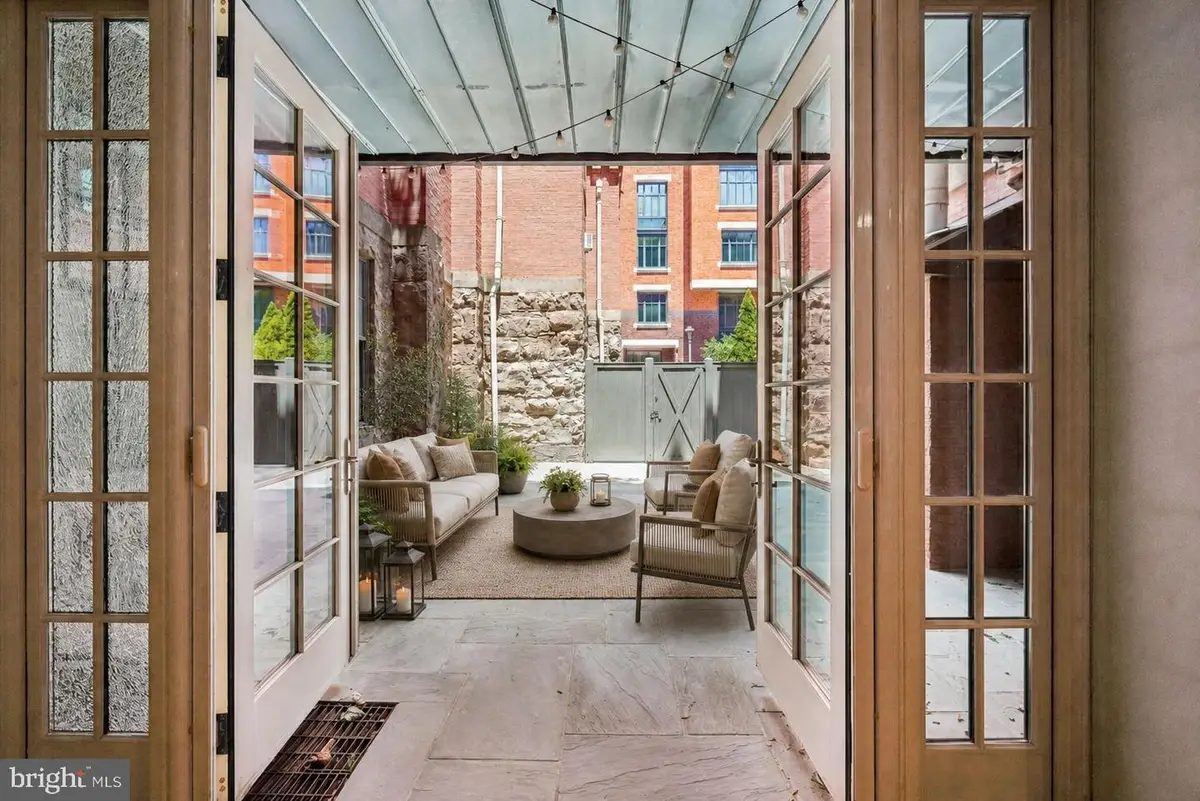 215 I St Ne #103, Washington, DC 20002 - #1