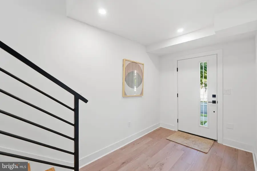 1004 50th Pl Ne, Washington, DC 20019 - #3