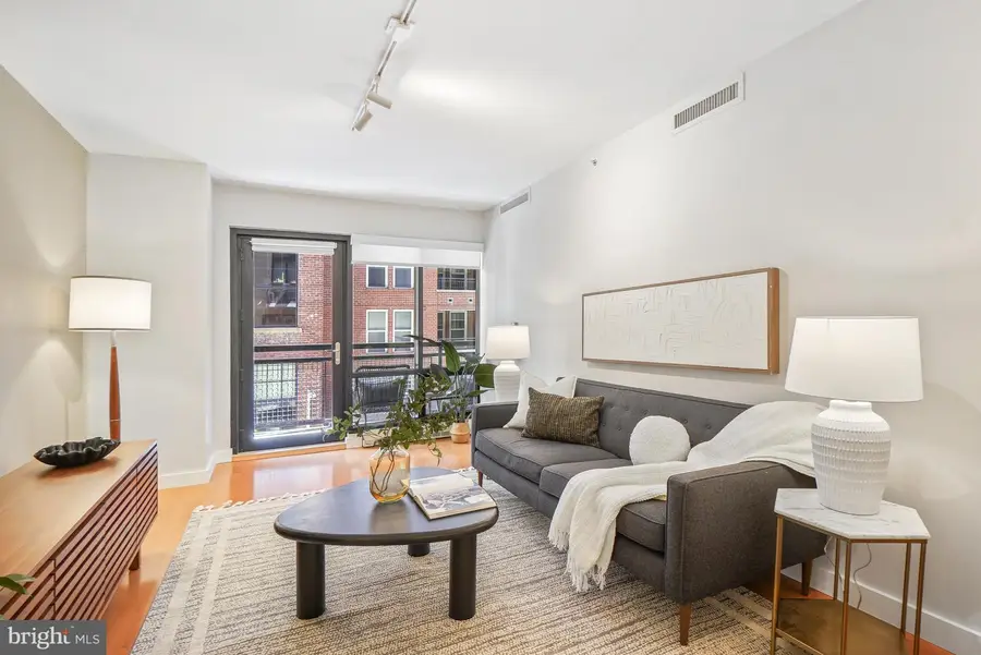 912 F St Nw #201, Washington, DC 20004 - #3