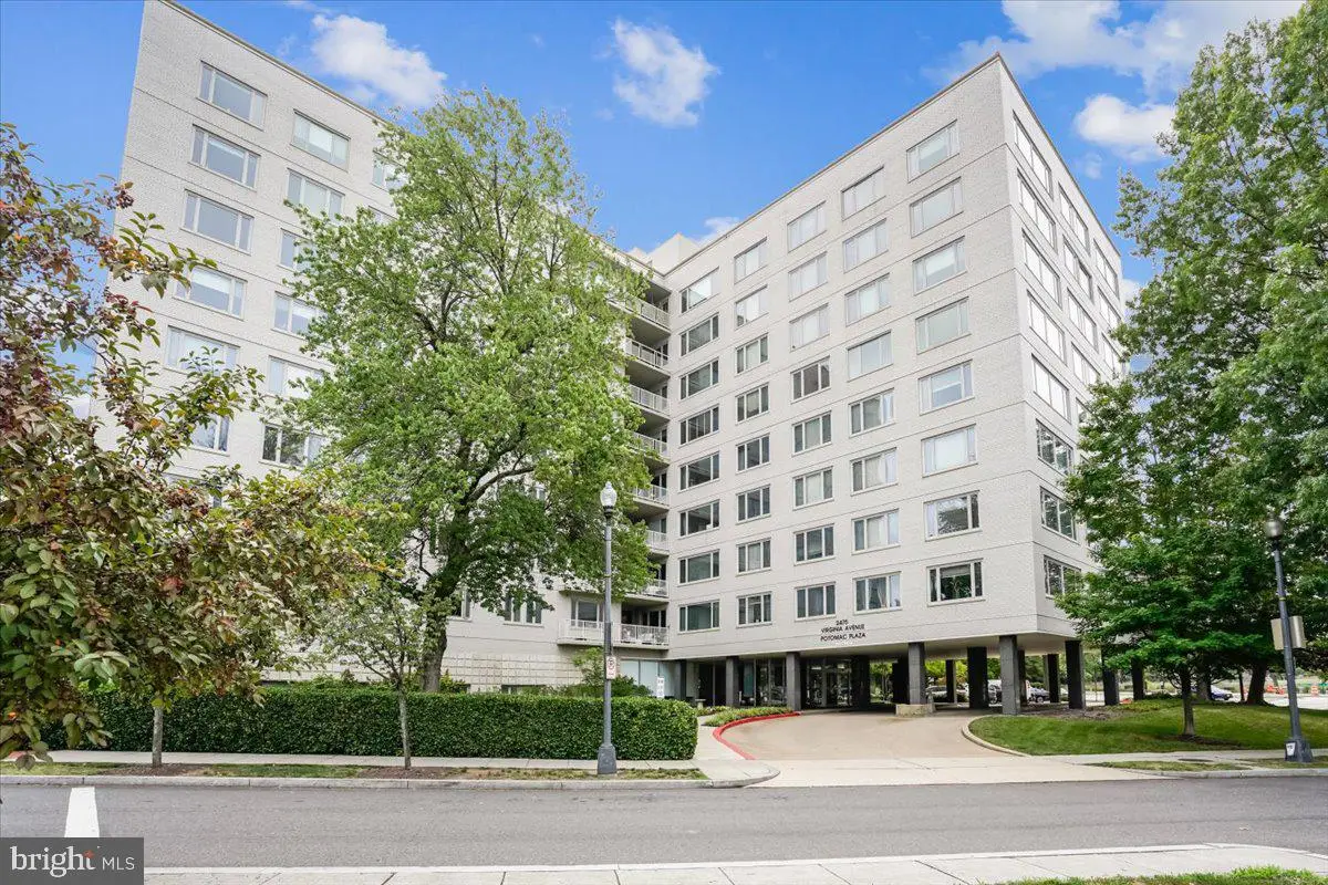 2475 Virginia Ave Nw #102, Washington, DC 20037 - #1
