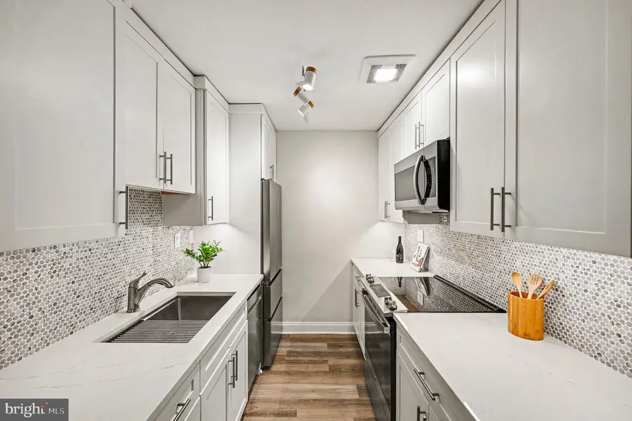 2325 42nd St Nw #220, Washington, DC 20007 - #2