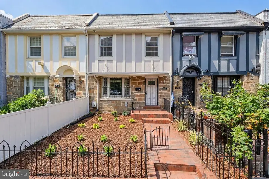 1466 Ogden St Nw, Washington, DC 20010 - #2