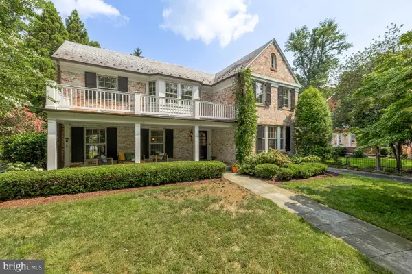 4517 Hawthorne St Nw, WASHINGTON, DC 20016