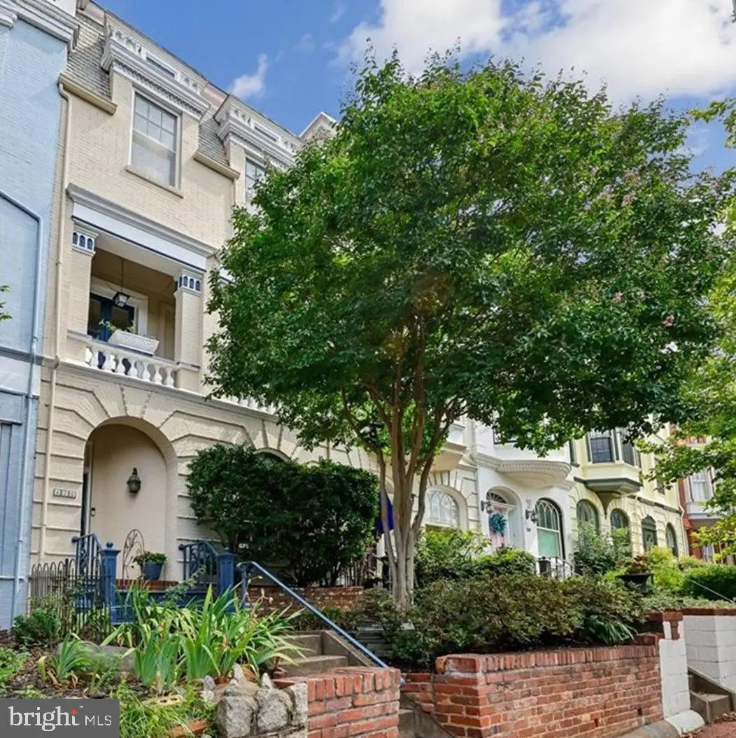 126 E St Se, Washington, DC 20003 - #1