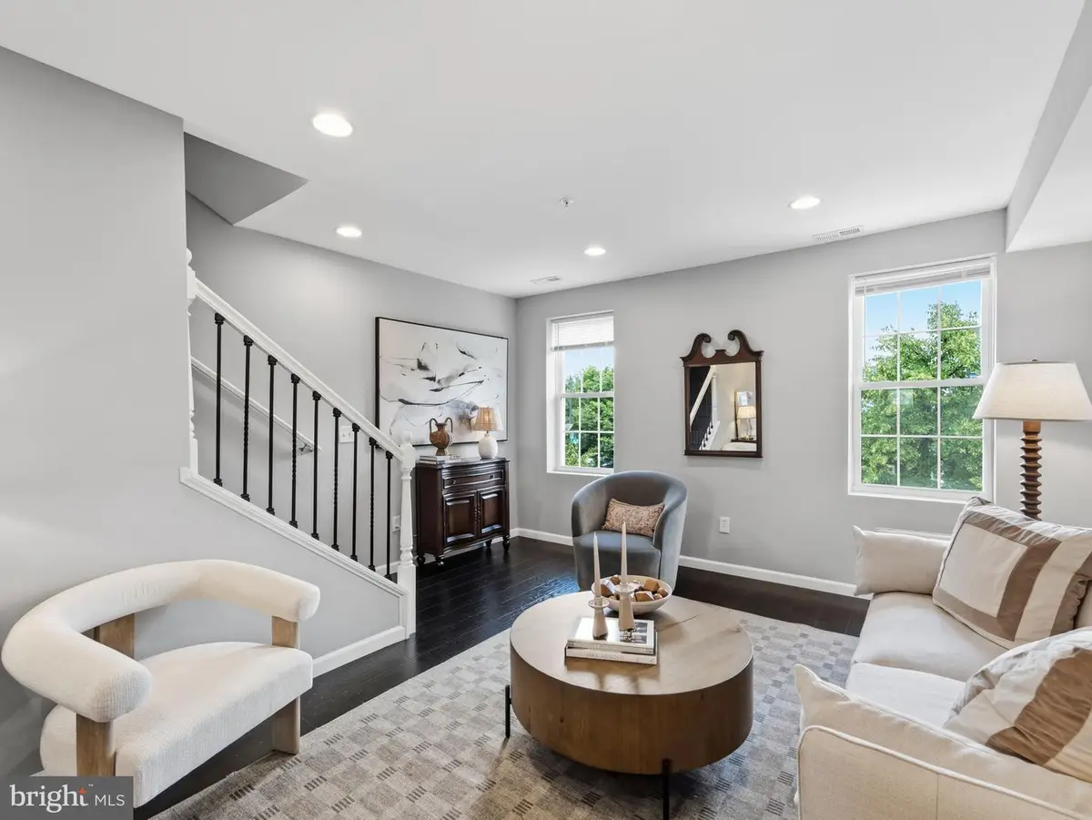 1705 D St Se #2, Washington, DC 20003 - #1