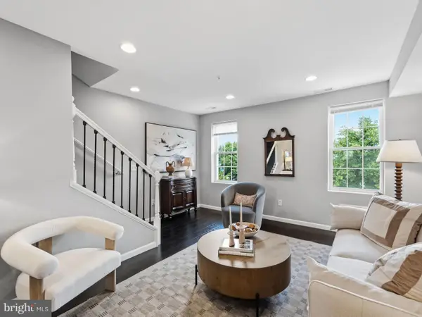 1705 D St Se #2, WASHINGTON, DC 20003