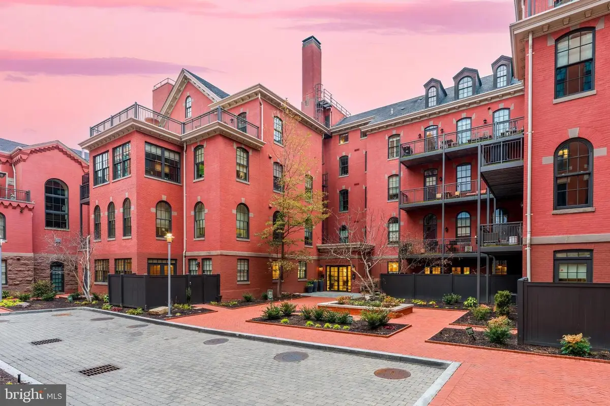 215 I St Ne #401, Washington, DC 20002 - #1