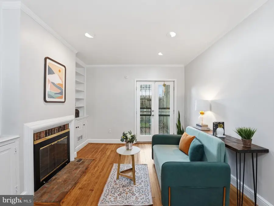6 Snows Ct Nw, Washington, DC 20037 - #3