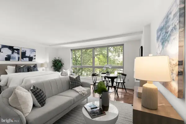 922 24th St Nw #220, WASHINGTON, DC 20037