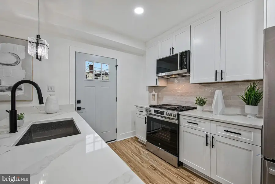305 34th Pl Ne, Washington, DC 20019 - #2