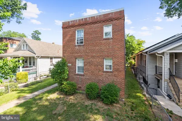 3320 E St Se, WASHINGTON, DC 20019