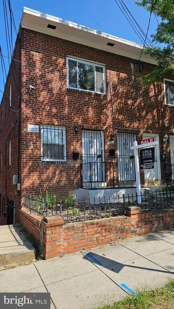 323 54th St Ne, Washington, DC 20019 - #1