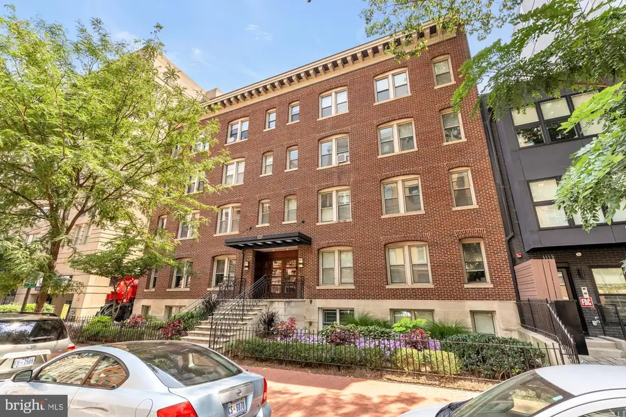 1121 24th St Nw #209, Washington, DC 20037 - #2