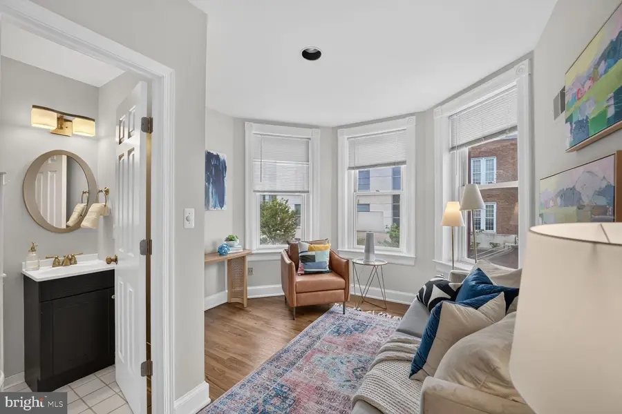 516 4th St Ne #202, Washington, DC 20002 - #3