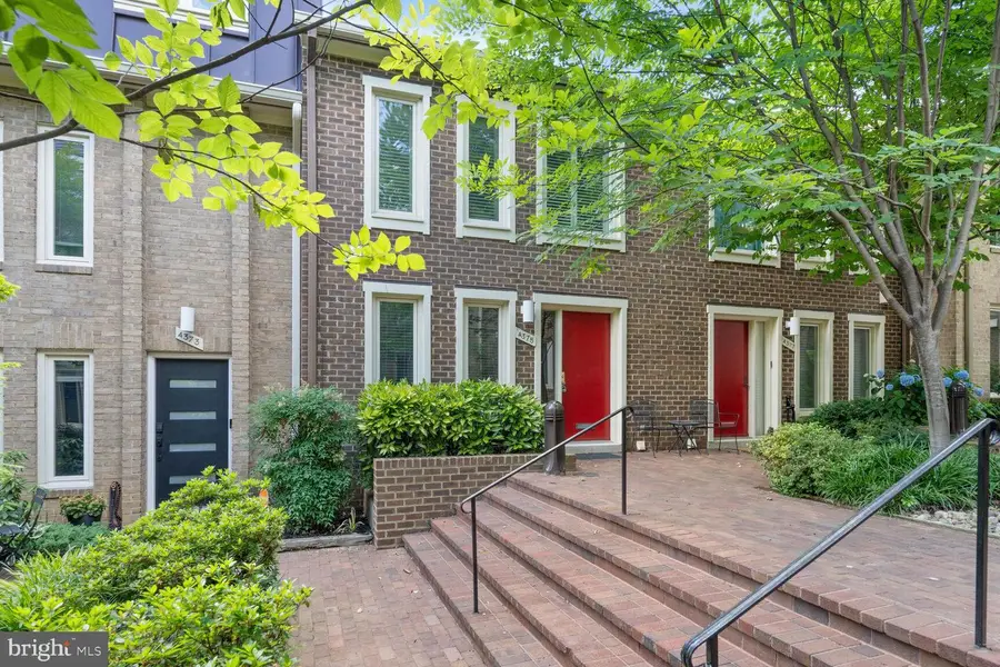 4375 Embassy Park Dr Nw, Washington, DC 20016 - #2