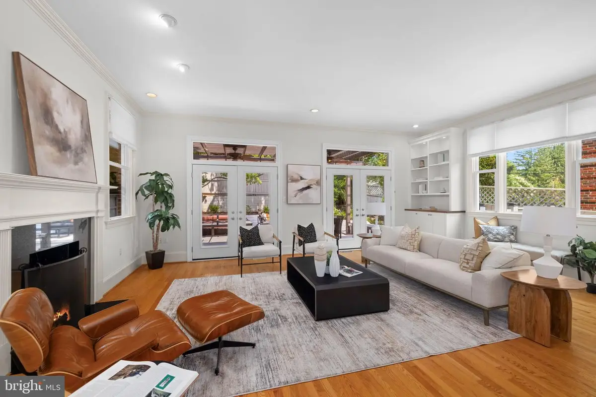 4561 Macarthur Blvd Nw, Washington, DC 20007 - #1