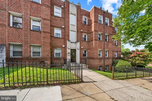 1800 28th Pl Se #205, WASHINGTON, DC 20020
