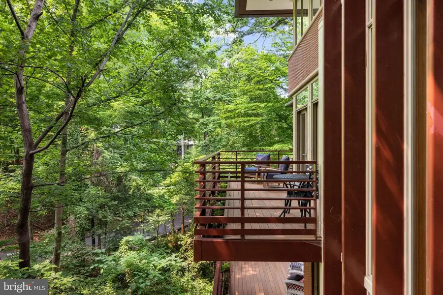 2807 Chesterfield Pl Nw, Washington, DC 20008 - #3
