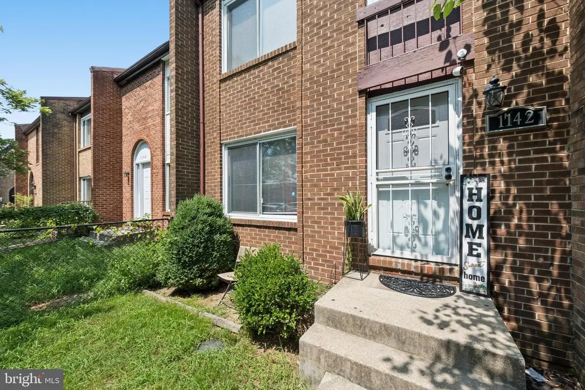 1142 Barnaby Ter Se, Washington, DC 20032 - #1