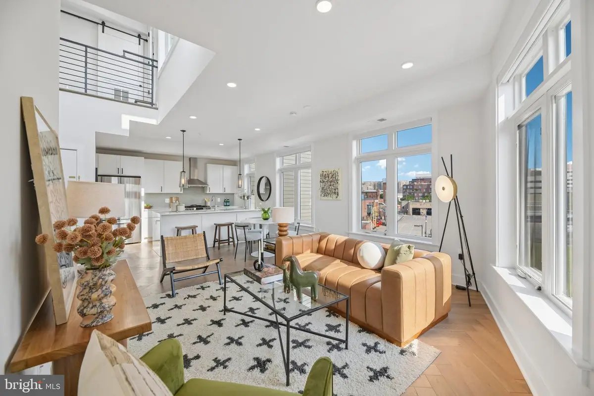 4315 Harrison St Nw #8, Washington, DC 20015 - #1