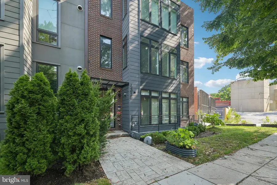 4315 Harrison St Nw #8, Washington, DC 20015 - #2