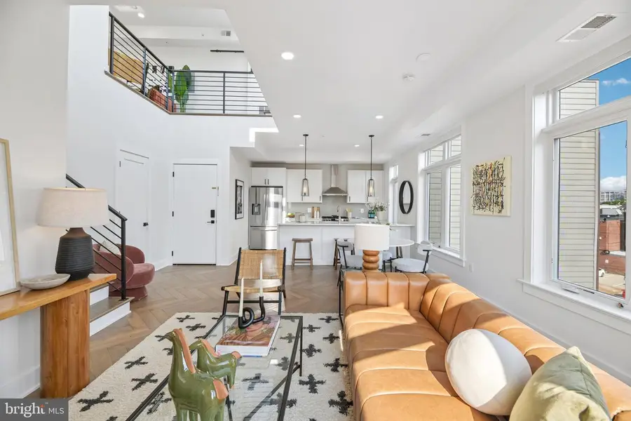 4315 Harrison St Nw #8, Washington, DC 20015 - #3
