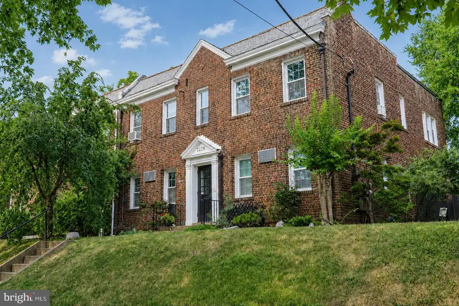 2228 40th St Nw #2, Washington, DC 20007 - #2
