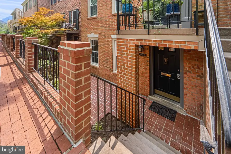 3203 Sutton Pl Nw #c, Washington, DC 20016 - #3