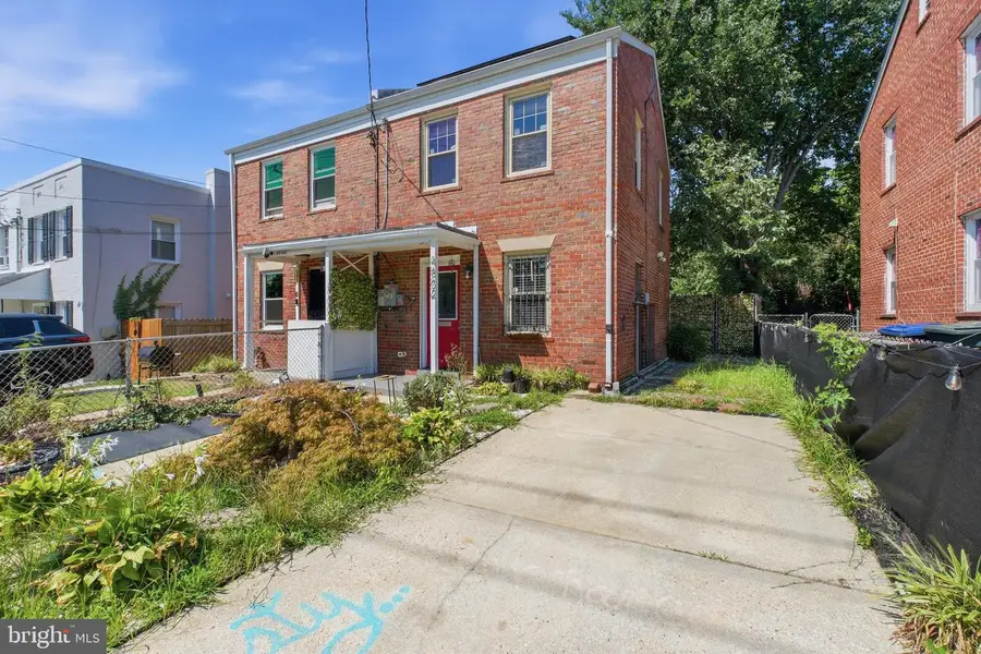 4802 B St Se, Washington, DC 20019 - #2