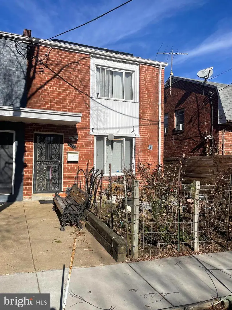 5707 Chillum Pl Ne, Washington, DC 20011 - #1