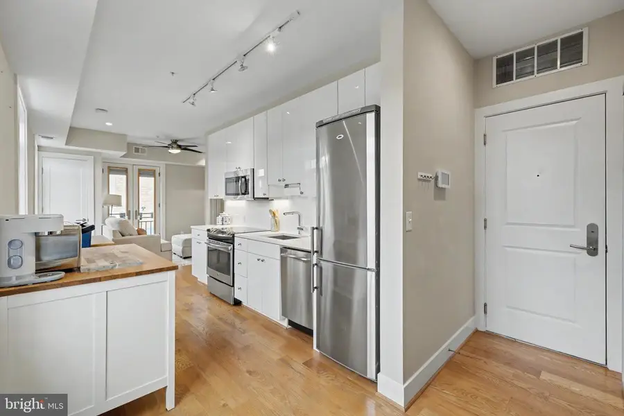 1211 G St Se #9, Washington, DC 20003 - #3