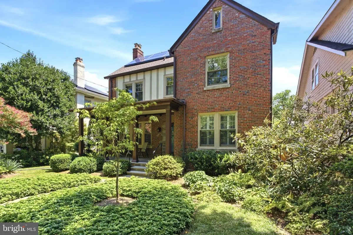 5405 39th St Nw, Washington, DC 20015 - #1