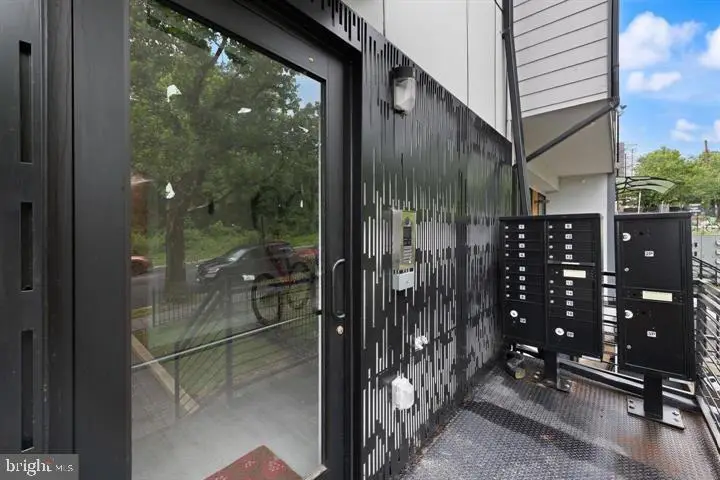 2209 M St Ne #1, Washington, DC 20002 - #2
