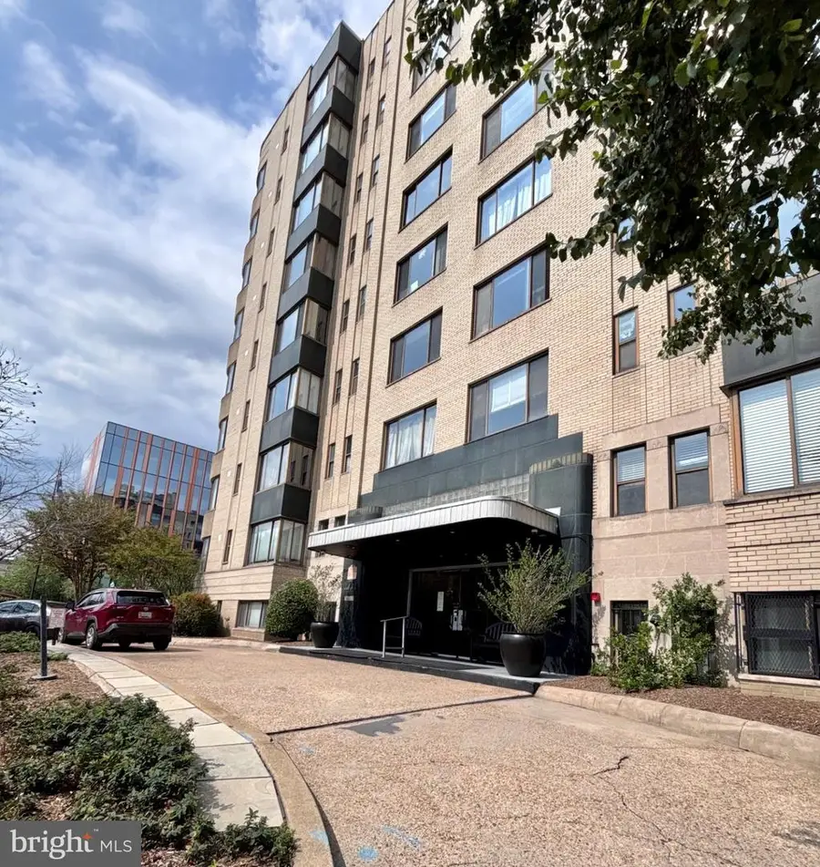 1 Scott Cir Nw #ph, Washington, DC 20036 - #2
