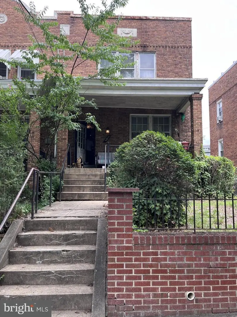 5011 Illinois Ave Nw, Washington, DC 20011 - #1