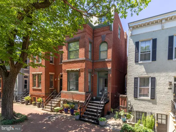 117 11th St Se, WASHINGTON, DC 20003