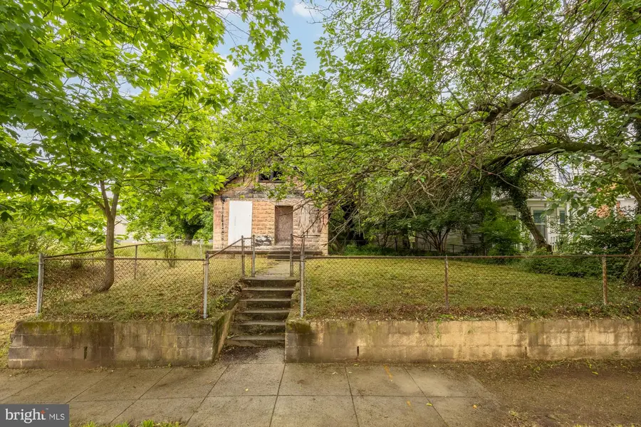 4340 Douglas St Ne, Washington, DC 20019 - #2