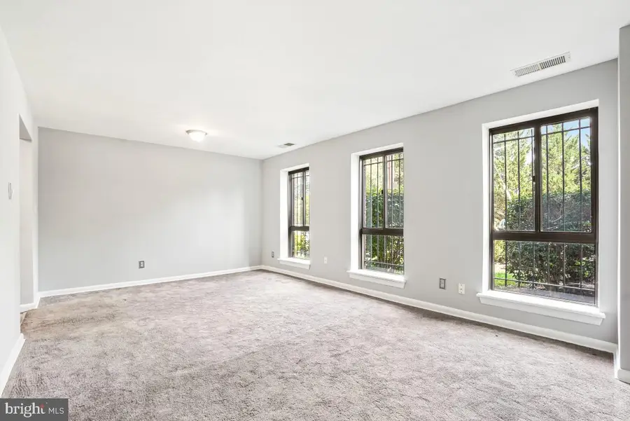 1713 Gainesville St Se #101, Washington, DC 20020 - #3