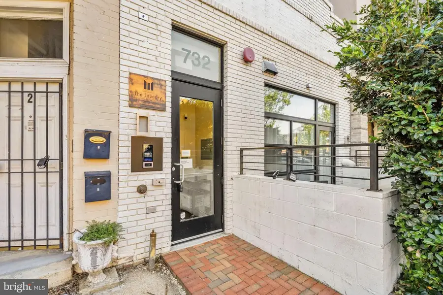 732 15th St Se #1, Washington, DC 20003 - #2